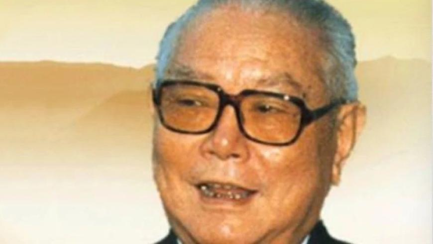 澳门正版资料免费大全2025年m,芭莎5年前拍的饺子导演,最新答案解释落实_投资版V9.77