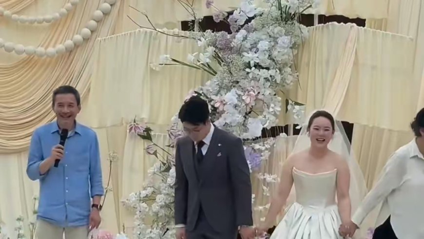 揭秘管家婆精准一肖一码100%,男子徒步3300公里去拉萨 容貌巨变,前瞻性战略落实探讨_基础版V2.13